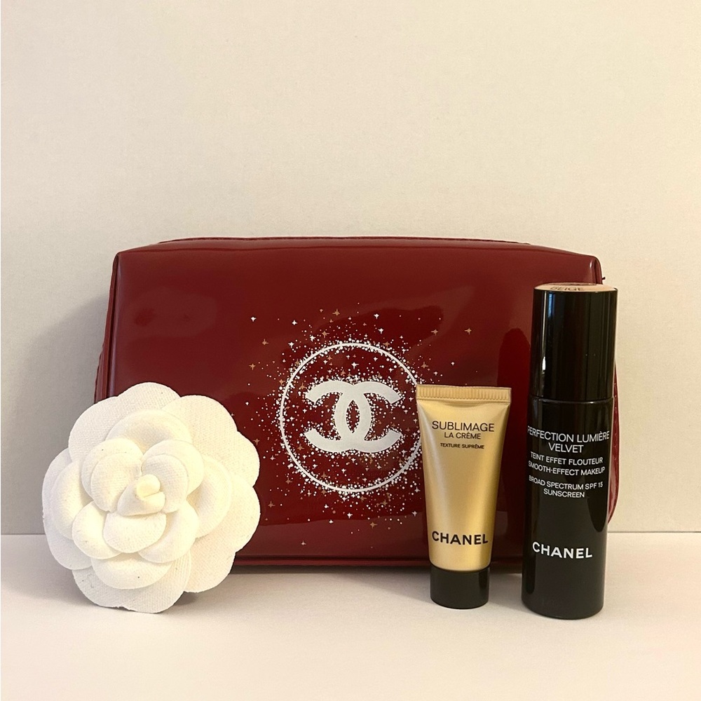 Chanel Travel Makeup Set with Perfection Lumiere Velvet 12 Beige Rose foundation